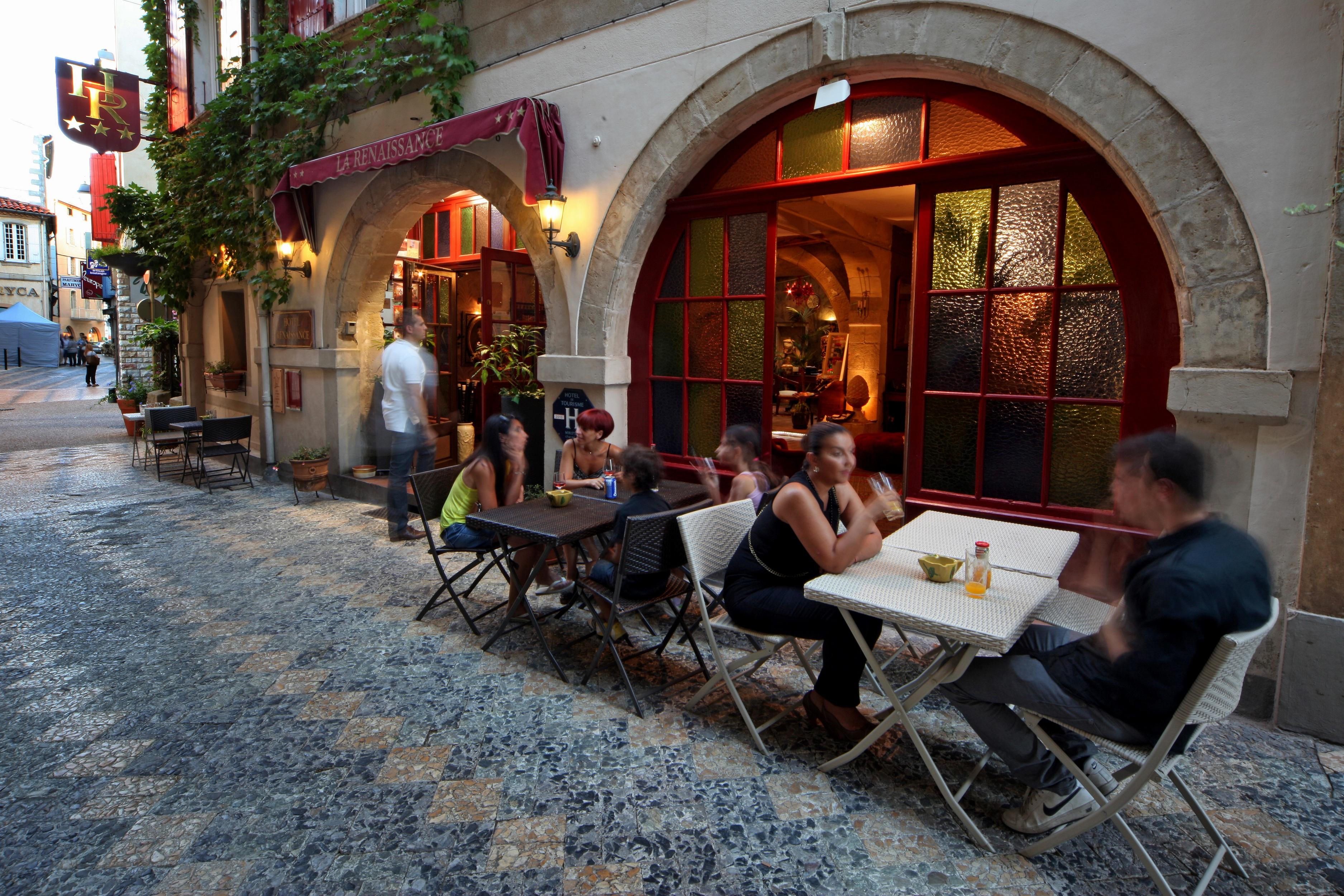 Hotel Renaissance Castres  Exterior photo